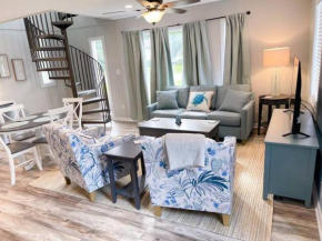A-Near the Beach Bring a Boat w King Bed!